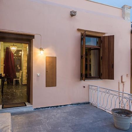 חאניה Plaza Apartment מראה חיצוני תמונה
