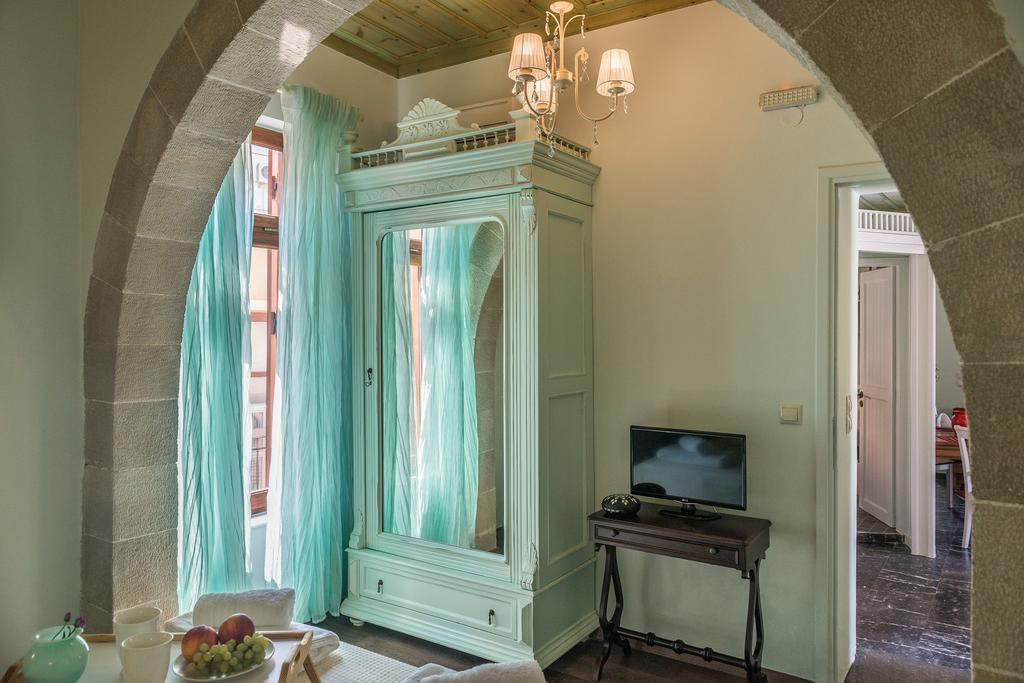 חאניה Plaza Apartment מראה חיצוני תמונה